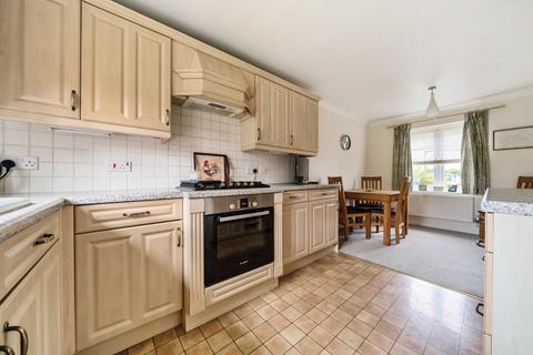 3 bedroom detached house for sale, Woodside Drive, Bradwell Village, Burford