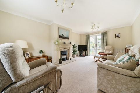 3 bedroom detached house for sale, Woodside Drive, Bradwell Village, Burford