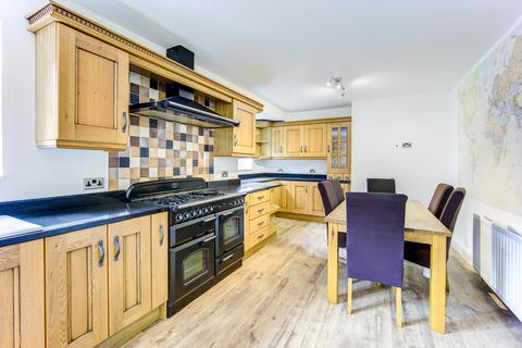 33 Aydon Gardens, Corbridge, NE45 5DX