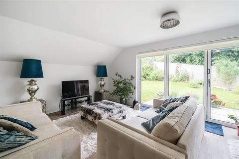 4 bedroom detached house for sale, Watton Park, Bridport