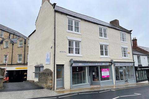 Shop to rent, 19-21, Battle Hill, Hexham, Northumberland, NE46