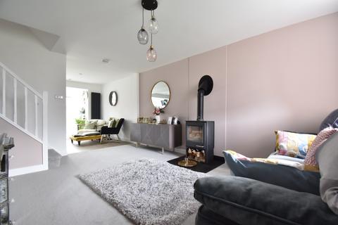 17 Beckside, Northallerton, DL7 8PA
