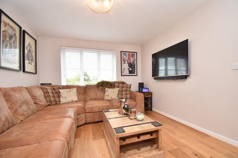19 Brickside Way, Northallerton, DL6 2FE