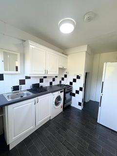 2 bedroom terraced house to rent, North Dryburgh Road, Wishaw, Lanarkshire, ML2