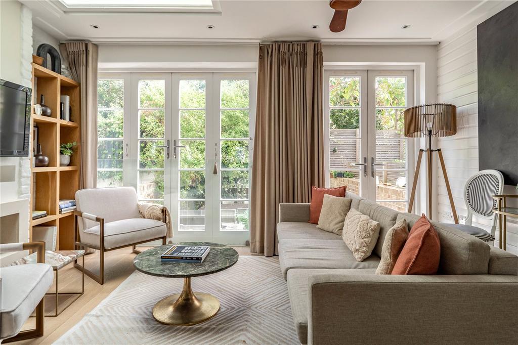 St Lukes Street, Chelsea, SW3 4 bed terraced house to rent £24,999