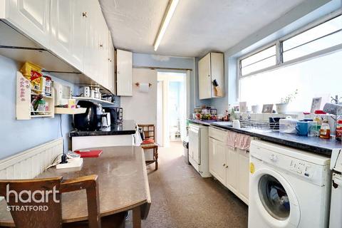 2 bedroom terraced house for sale, Blenheim Road, Stratford