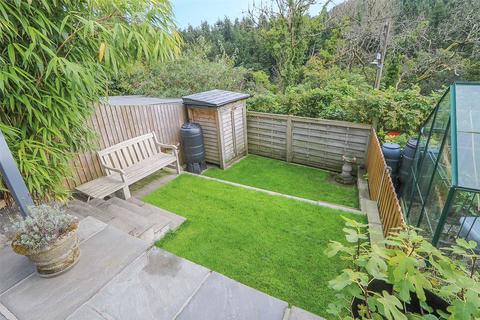 8 Mudges Terrace, Gunnislake, PL18 9LW