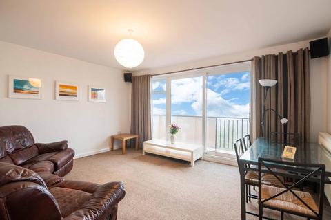 3 bedroom flat for sale, Queens Park Court, Willowbrae, Edinburgh, EH8