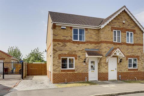 2 bedroom semi-detached house to rent, Wicker Close, Basford NG6