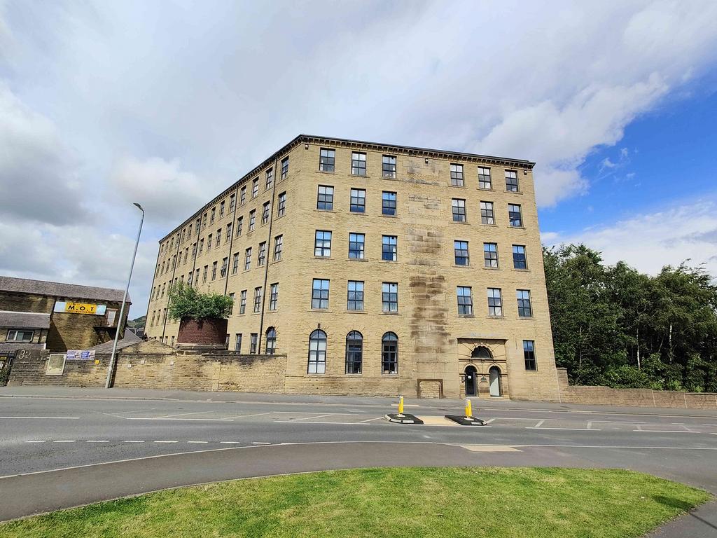 Pellon Lane, Halifax HX1 2 bed apartment for sale £70,000