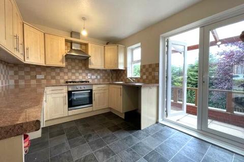 2 bedroom semi-detached house to rent, Whitebeam Close, Paignton