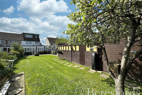 37 Broadstone Road, Hornchurch, RM12 4AH