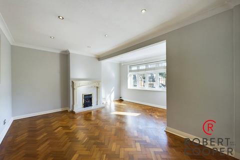 2 bedroom maisonette for sale, The Sigers, Pinner, HA5