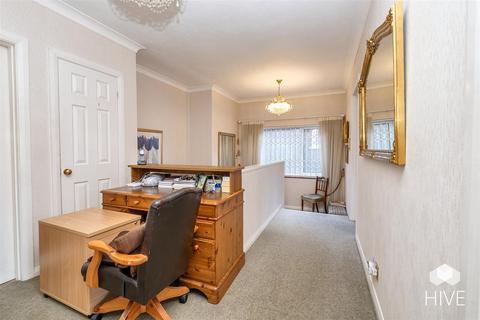 35a Stirling Road, Bournemouth, BH3 7JQ