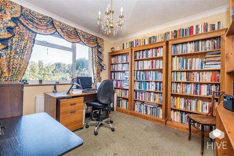 35a Stirling Road, Bournemouth, BH3 7JQ