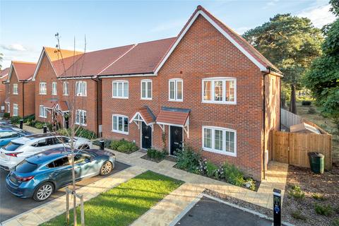 3 bedroom semi-detached house for sale, Newfoundland Road, Camberley GU16