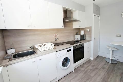 2 bedroom flat for sale, Glasgow G52