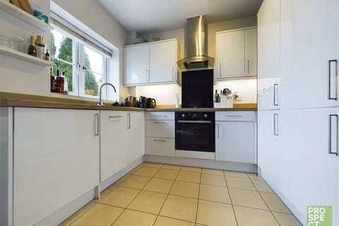 1 bedroom maisonette for sale, Lower Broadmoor Road, Crowthorne, Berkshire, RG45