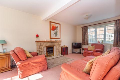 29 Cornmeadow Green, Worcester, WR3 7PN