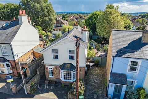 3 bedroom detached house for sale, Marlin Square, Abbots Langley