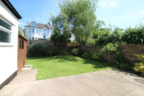 2 bedroom flat to rent, Belmont Road, Bristol BS6