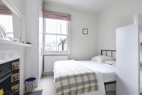 3 bedroom house to rent, Tennyson Street Battersea SW8