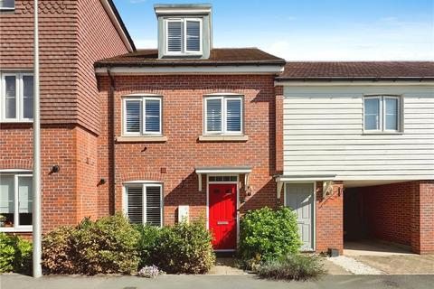 3 bedroom terraced house for sale, Forest Road, Woodley, Reading