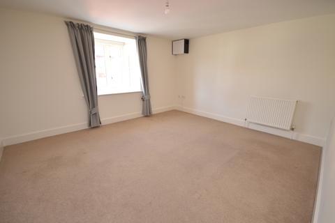 1 bedroom flat to rent, St. Thomas Street, Lymington, Hampshire, SO41