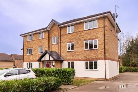 1 bedroom flat to rent, Woodland Grove, Epping