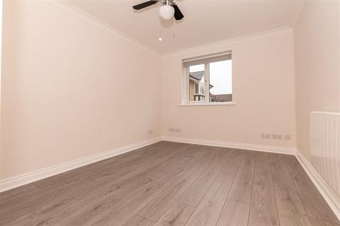 1 bedroom flat to rent, Woodland Grove, Epping