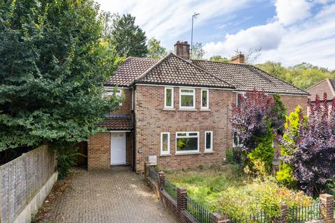 4 bedroom semi-detached house to rent, Old Lodge Lane, Purley, CR8