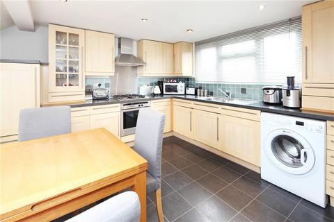 2 bedroom maisonette for sale, Weston Road, London