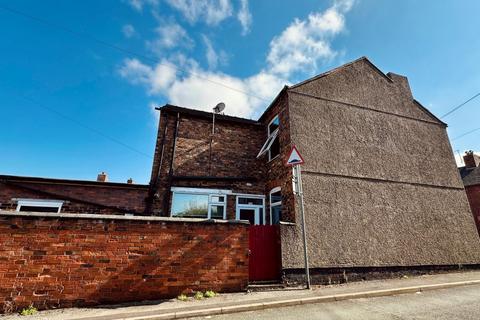 4 bedroom end of terrace house for sale, 166 High Street, Silverdale, Newcastle, Staffordshire, ST5 6LR