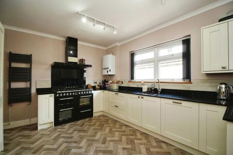 4 bedroom detached house for sale, New Bristol Road, Weston-Super-Mare BS22