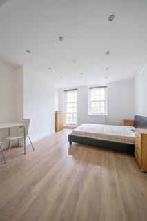 Studio to rent, Dennington Park Road London NW6