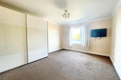 2 bedroom flat for sale, Downlands Court, Roundhay Avenue, Peacehaven, BN10 8TG