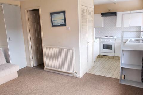 25 Green Gardens, Poole, BH15 1XX