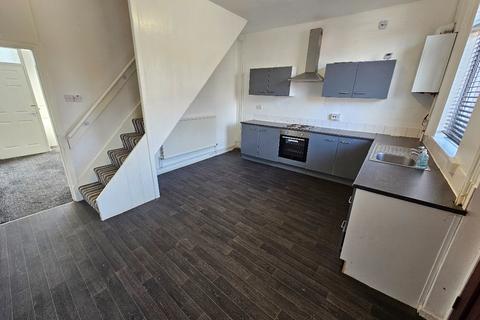 2 bedroom terraced house to rent, Elm Street, Farnworth, Bolton