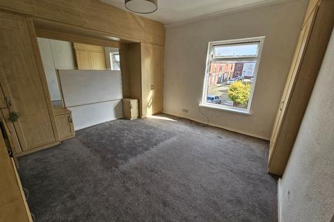 2 bedroom terraced house to rent, Elm Street, Farnworth, Bolton