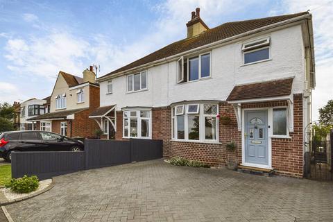 3 bedroom semi-detached house for sale, Linden Avenue, Whitstable