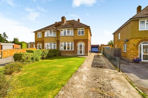 3 bedroom semi-detached house for sale, Brudenell Drive, Stoke Mandeville