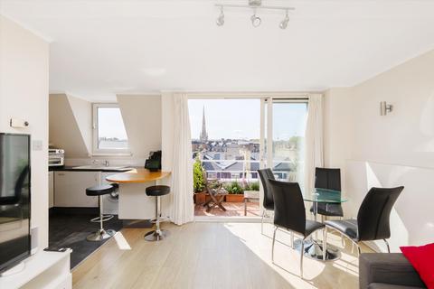 2 bedroom flat for sale, Gloucester Terrace, London, W2