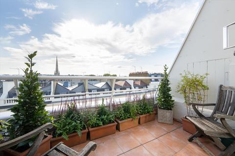 2 bedroom flat for sale, Gloucester Terrace, London, W2