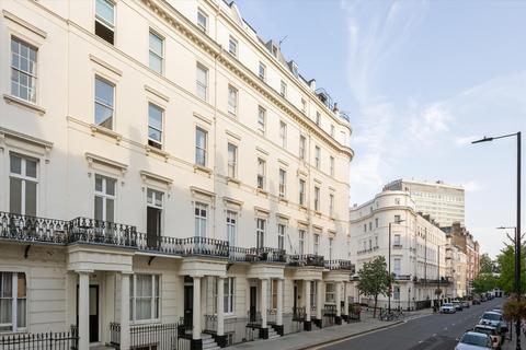 2 bedroom flat for sale, Gloucester Terrace, London, W2