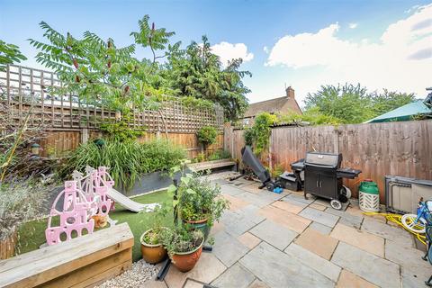 3 bedroom terraced house for sale, Clifford Road, Richmond TW10