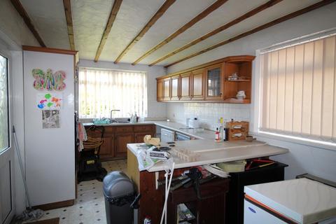 3 bedroom detached house for sale, Midgeland Road, Blackpool FY4