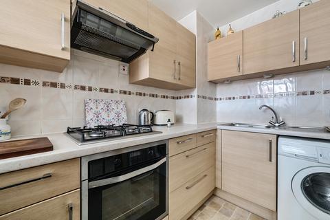 2 bedroom apartment for sale, High Road, Whetstone, London, N20