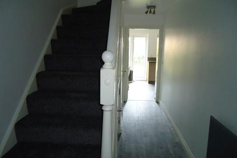 3 bedroom townhouse to rent, Boulevard Rise, Leeds LS10