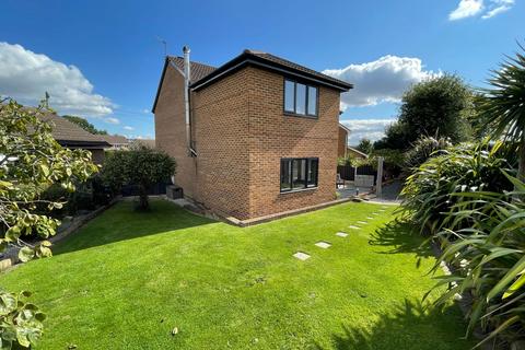 4 bedroom detached house for sale, Calver Close, Dodworth