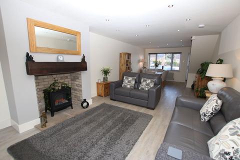 4 bedroom detached house for sale, Calver Close, Dodworth